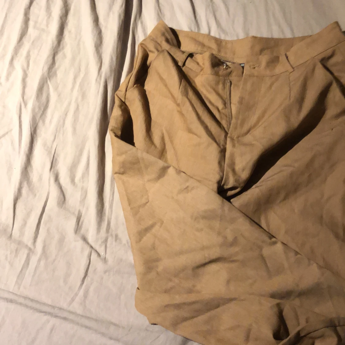 Beige kostymbyxor, storlek M - 90