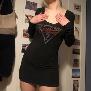 Najs klänning - Skitnajs klänning från guess! 