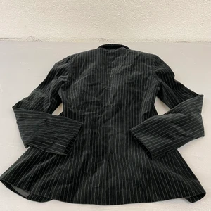 Punkkavaj 90-tal  - Sitter perfekt på mig som är 163, 50kg supersnygga sliten sammet. Hämtas vid Trekanten, Liljeholmen eller skickas 