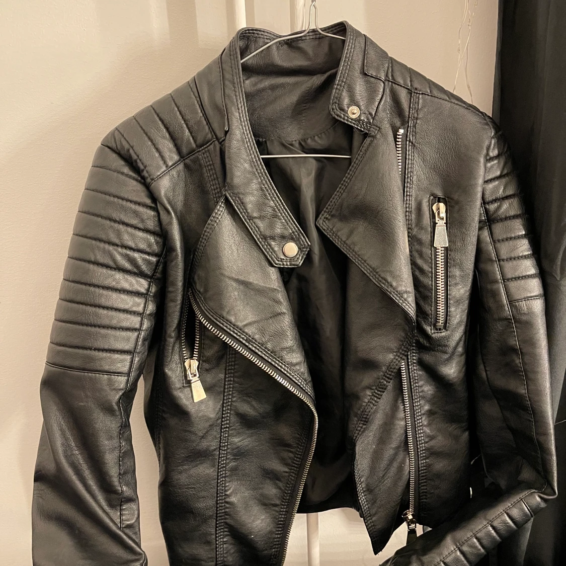 Chiquelle skinnjacka 