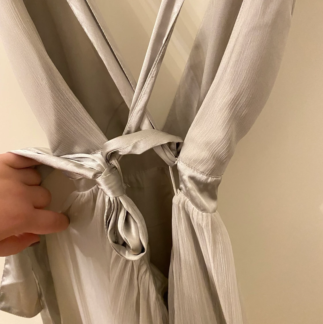 Fin grå maxiklänning - 90