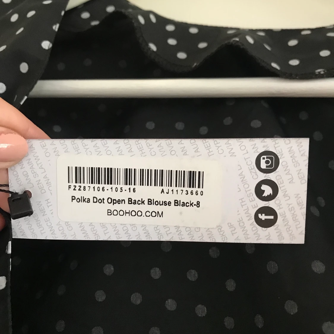 Prickig croptop med puffärmar - 91