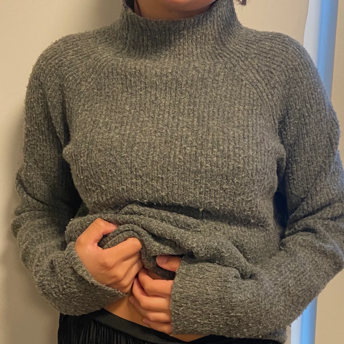 Grå stickad tröja!  - 90