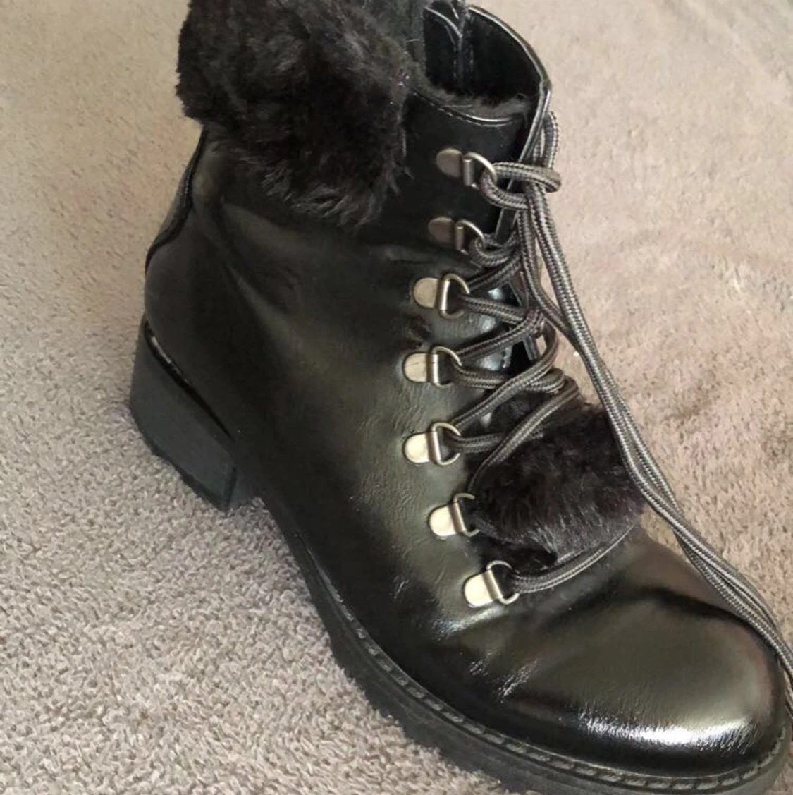 Nya snygga vinterkängor🖤