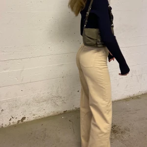 Jeans Monki  - Strl 25, inte använda så många gånger. 