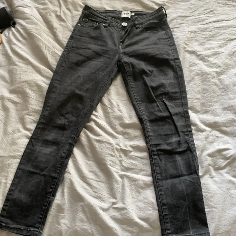 Svarta tighta jeans. Jeans & Byxor.