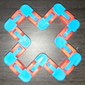  3 wacky track  - 3 olika wacky track en blå och mörk orange en blå och ljus orange en grön och ljus orange 15 kr styck 