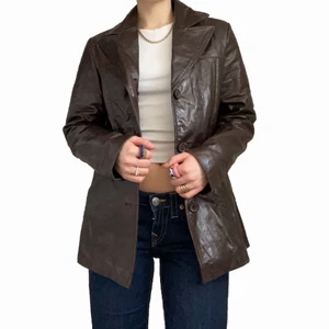 Skinnkavaj - Vintage brun skinnkavaj i storlek 40😍