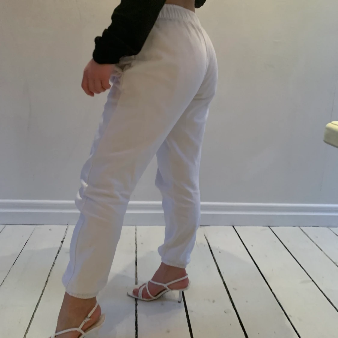 Vita mjukisbyxor  - 90