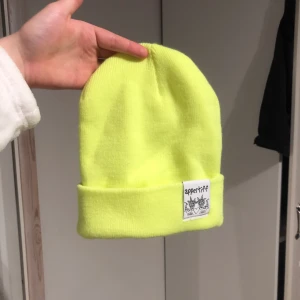 Apertiff mössa - En helt ny Appertiff mössa som inte kommer till användning, Onesize o passar stort sett alla. Pris kan diskuteras💕