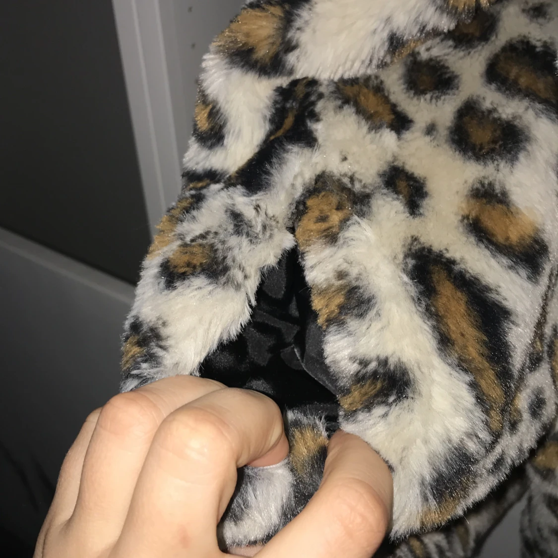 En leopard jacka i fluff, i storlek L - 91
