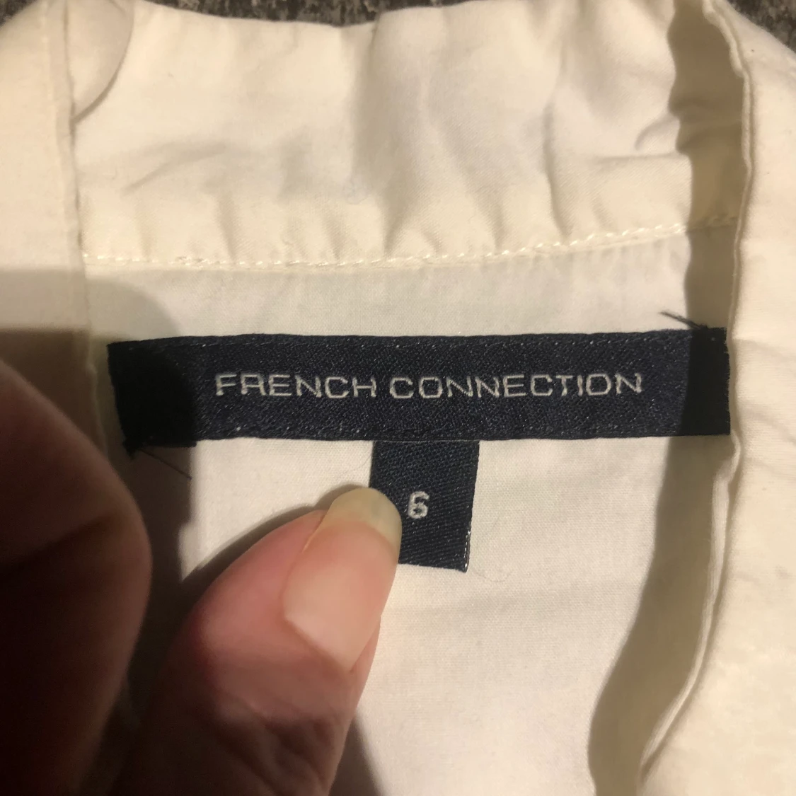 Vit blus French connection XS - 90