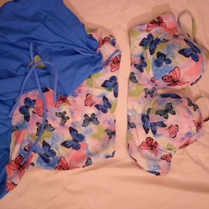 Bikini med badkjol - Frakt ingår i priset 🌸 helt ny