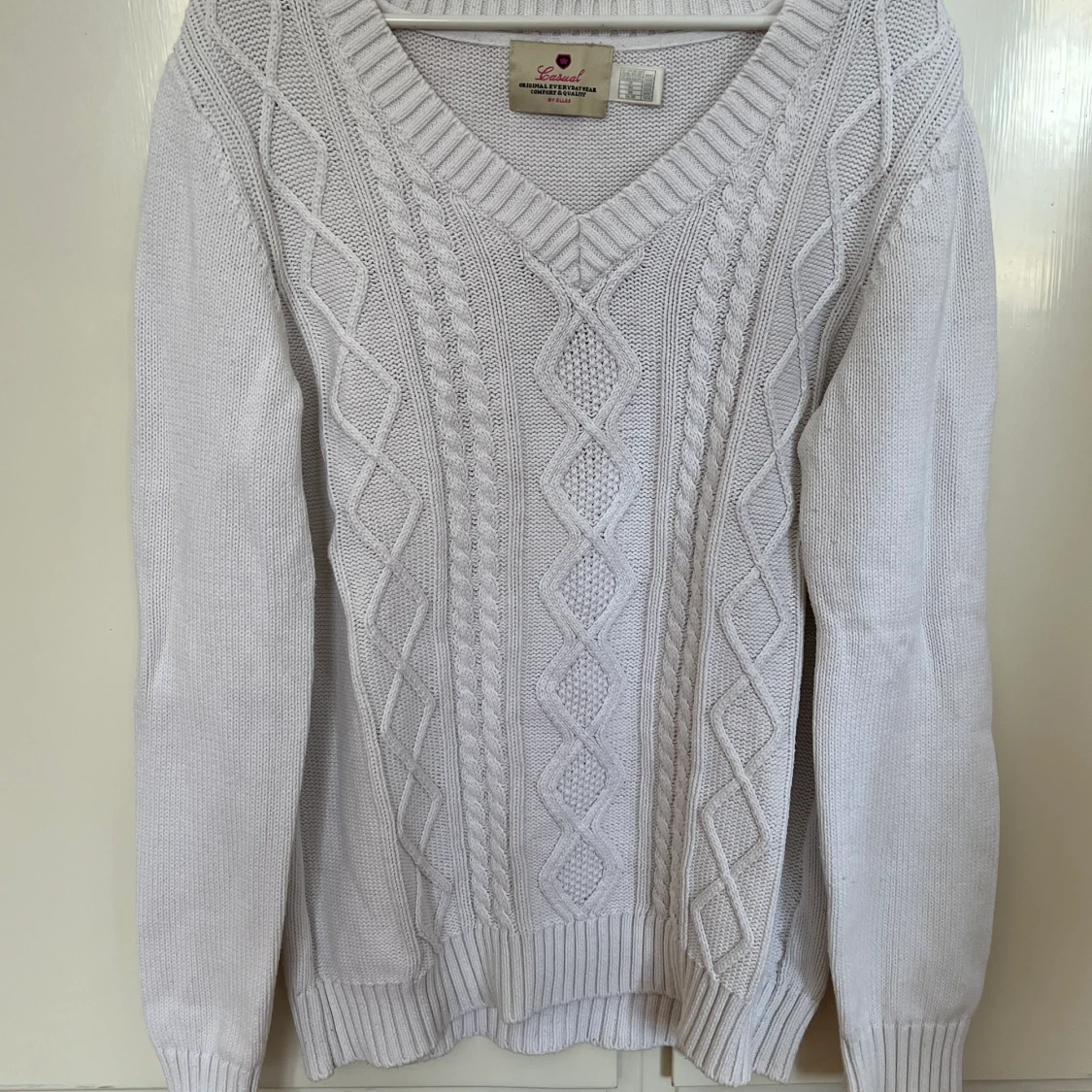 Stickad tröja  - 91