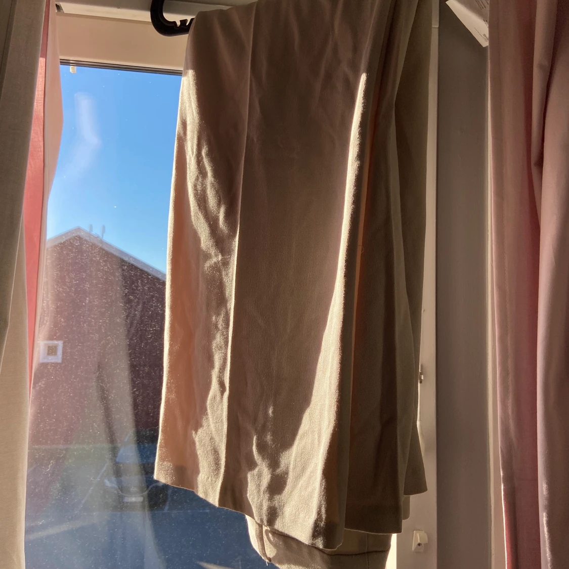 Beiga kostymbyxor  - 90