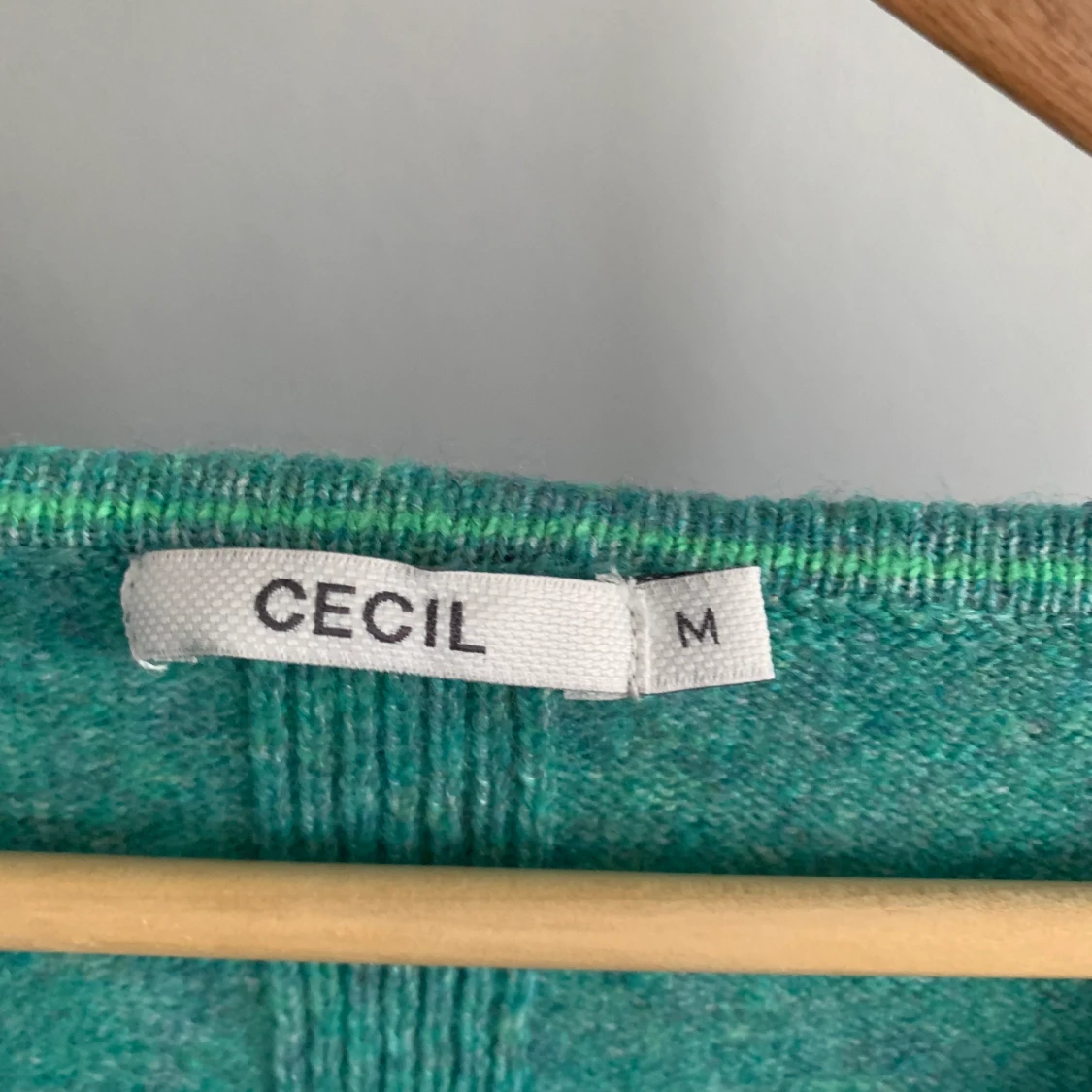 Stickad tröja! - 90