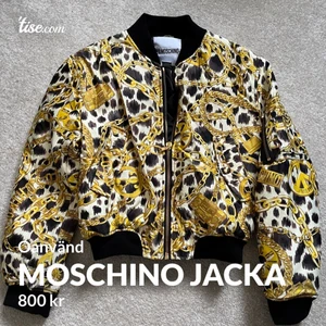 Moschino jacka  - Storl S, oanvänd, frakt tillkommer 