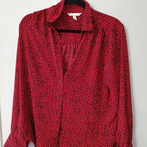 Skjorta HM - Skjorta från HM i storlek s, aldrig använd