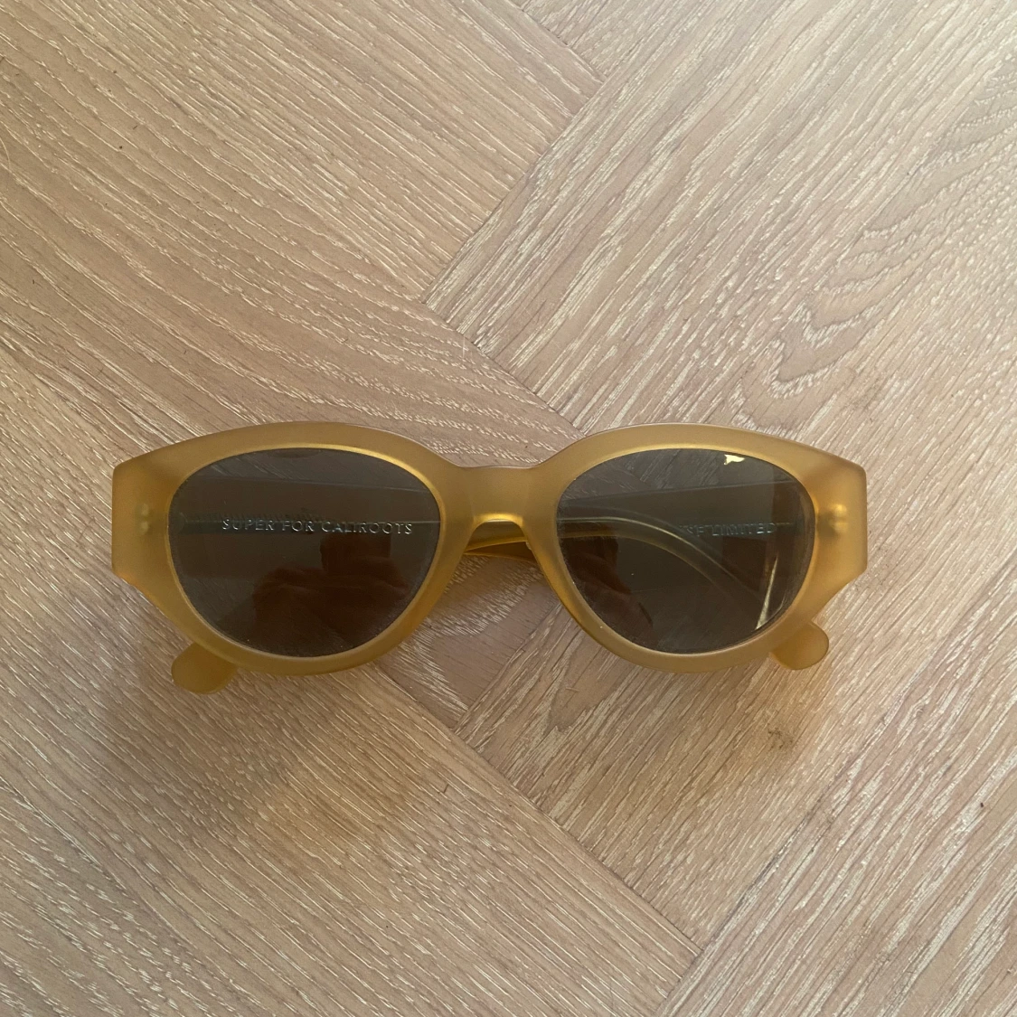Solglasögon caliroots