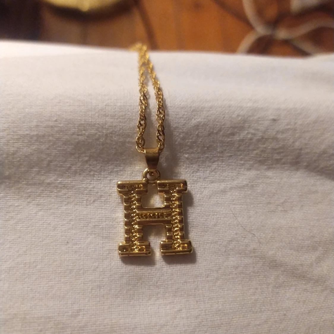 Halsband guldfärgat