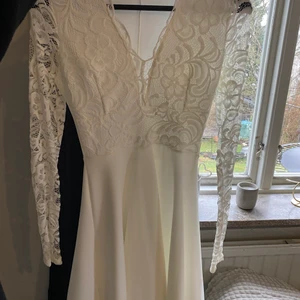 Klänning - Klänning från Nelly.com, storlek XS. Använd fåtal gånger. Köpare står för frakten.