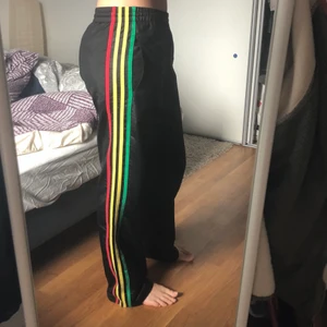 Jätte fina byxor  - Är 178 dom sitter perfekt på mig