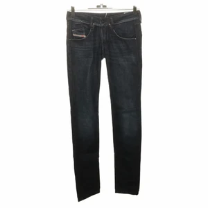 Low waist Diesel jeans - As snygga low waist diesel jeans i storleken 25/32! Säljer pga för små för mig!❤️❤️ 