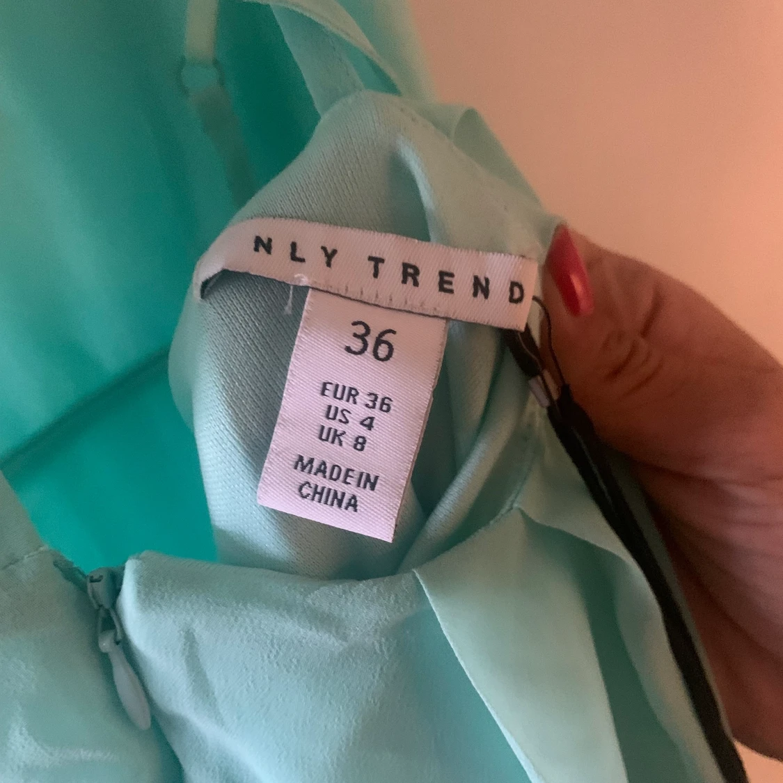 Klänning storlek s helt ny  - 91