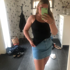 Svart linne - Ett vanligt svart linne