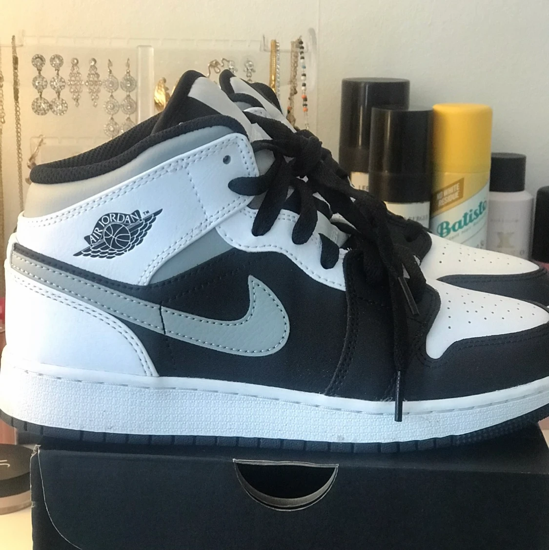 Jordan 1 mid 