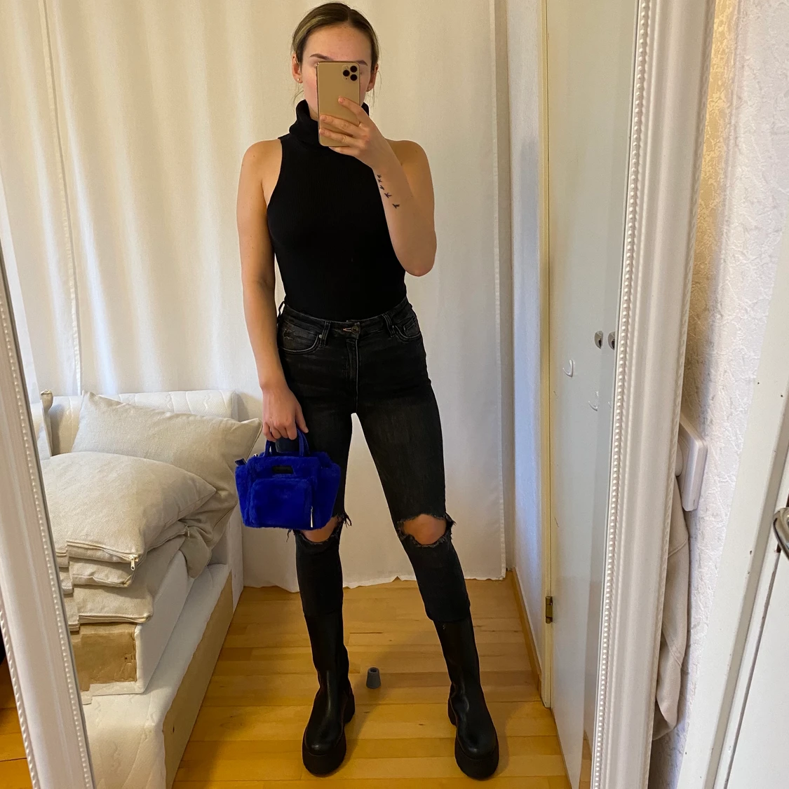 Blå fluffig väska - 90