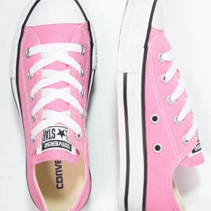 Rosa converse - Säljer mina as snygga converse då de är för små