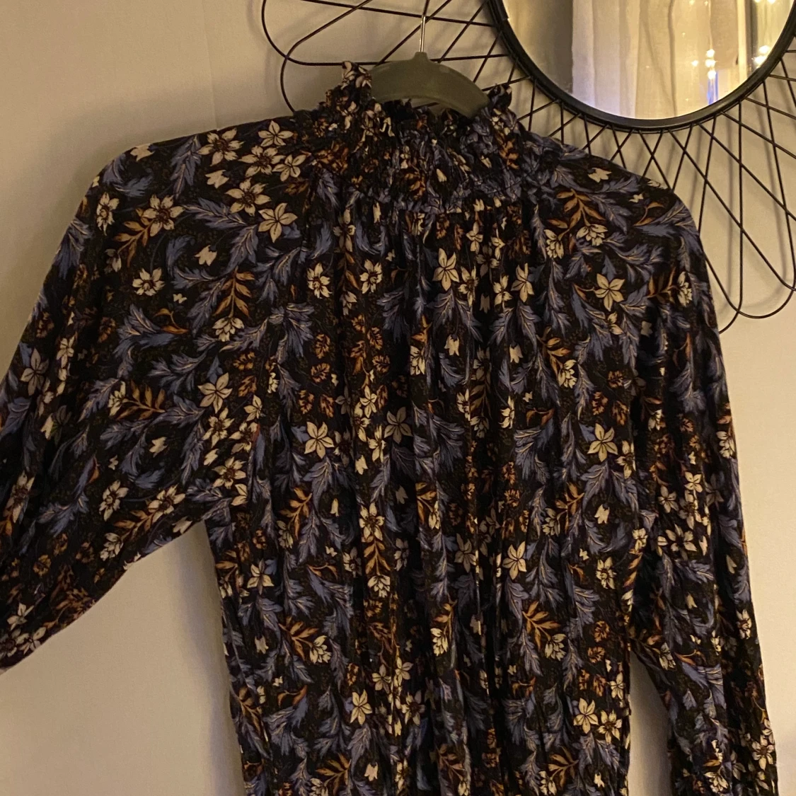 Blommig tröja  - 90