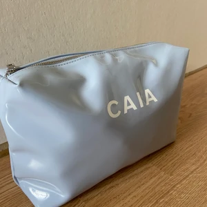 Caia nesseÄr ny - ny caia nessesär! köpt för 250 o säljer för 120