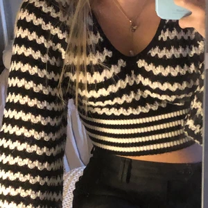 Topp - Sååå himla fin topp, virkad och väldigt skön😍