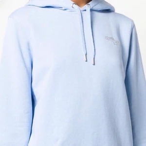 Ganni huvtröja - Stl L men mer som 38. Nypris ca 1400:-