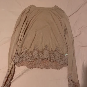 gullig gammelrosa långärmad tröja  - bra skick 