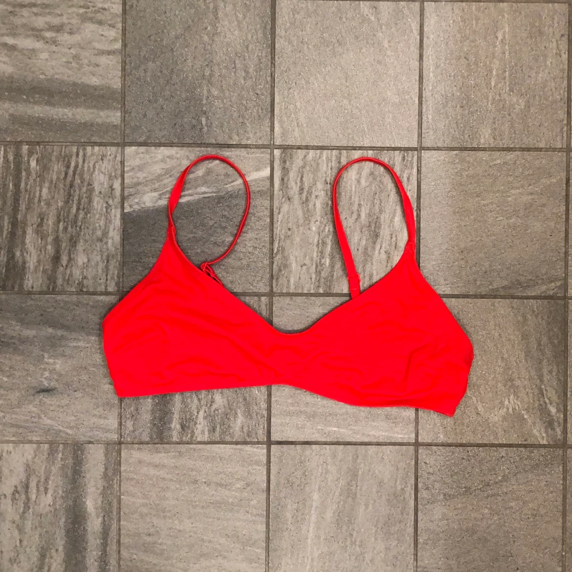 Sportig bikinitop - 90