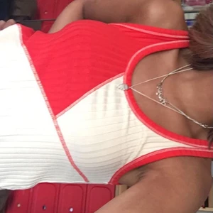 Linne från Zara - Så fint beiget och rött linne