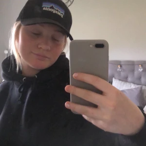 Patagonia keps - Säljer min patagonia keps som jag ej fått till användning, jättefin utan märken