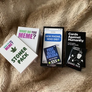 Spel - nu finns bara “new phone, who dis?” och ” pest eller kolera ” kvar, new phone, who dis? = 350kr+frakt. pest eller kolera = 150kr+ frakt eller båda spelen för 450+ frakt