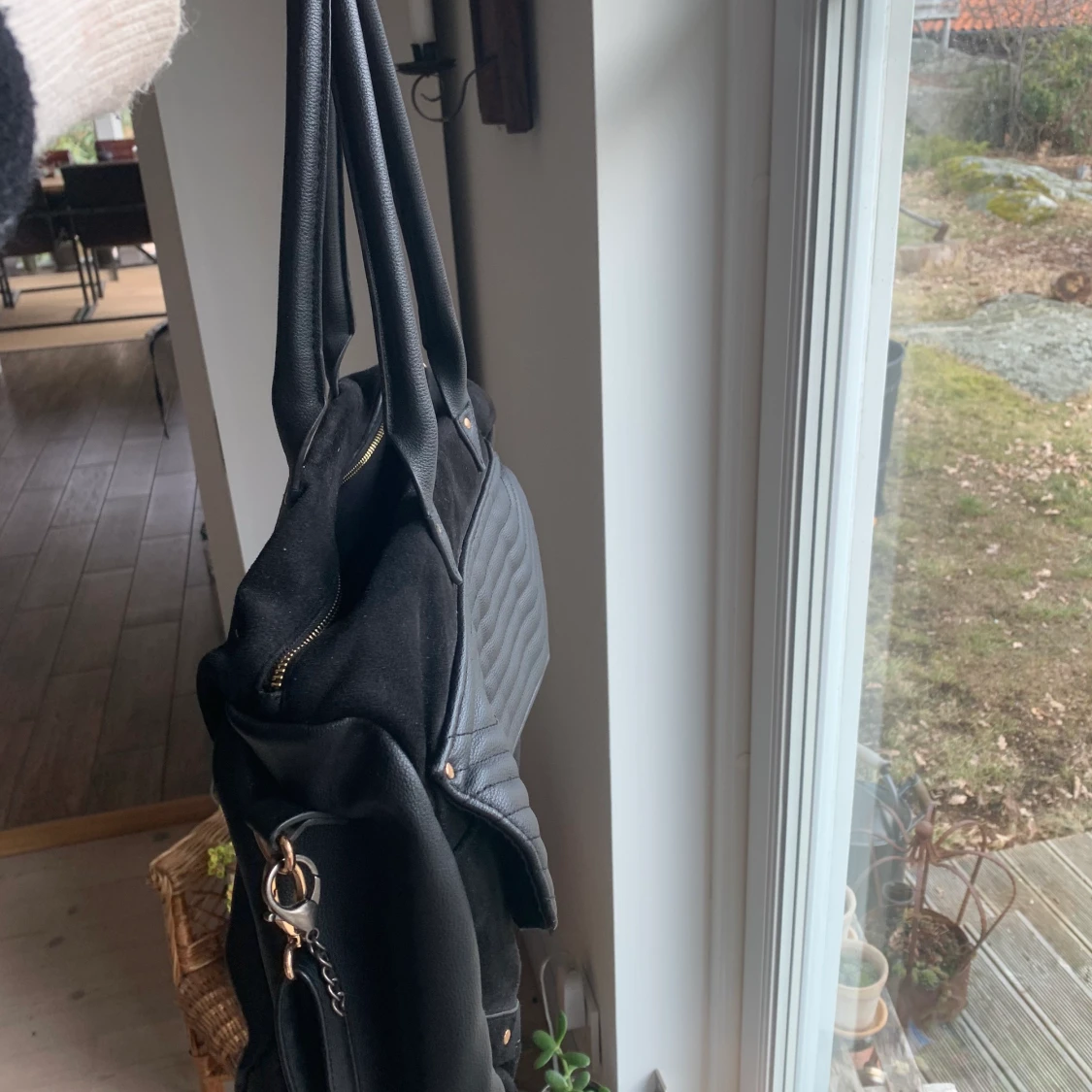 Svart snygg väska - 90