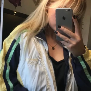 Reebok jacka  - Frakten är inkuderad i priset 