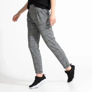 Byxor  - Sparsamt använda byxor från Lager157.