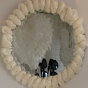 Skumspegel - Skumspegel från Bondliving.se 40cm 