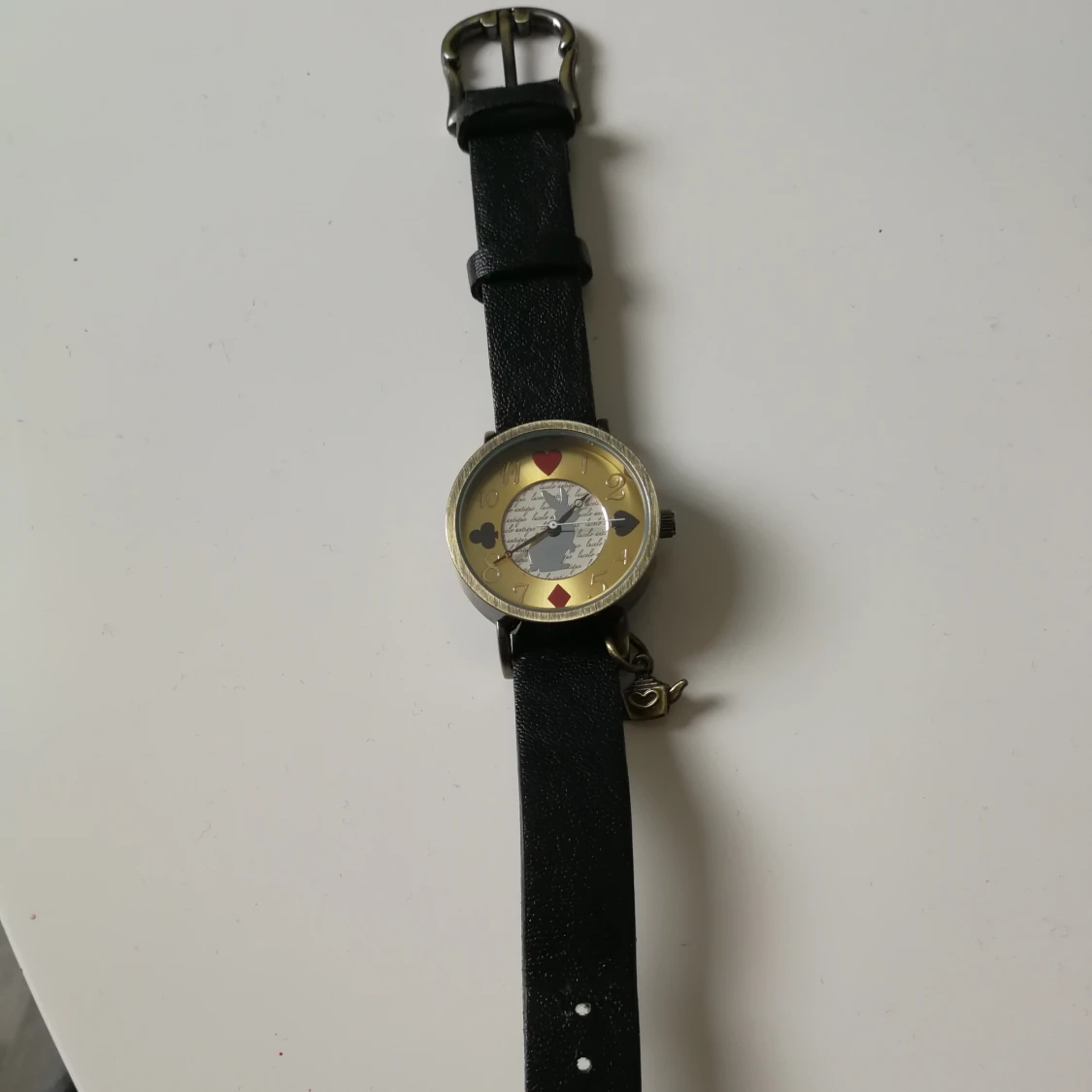 Unik klocka från Japan, Alice i underlandet  - 90