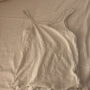 Hm,vitt linne - Passar till allt,knappt använd