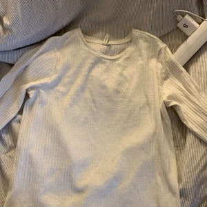 Tröja - Söt ribbad långärmad 