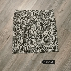 Strl xs  - Möts upp eller skickas mot portokostnad samfraktar givetvis 🥰