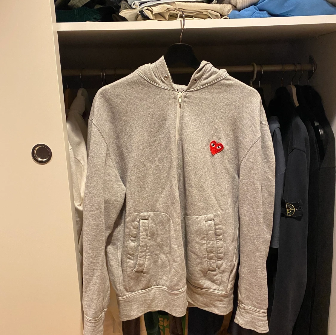 CDG hoodie storlek L